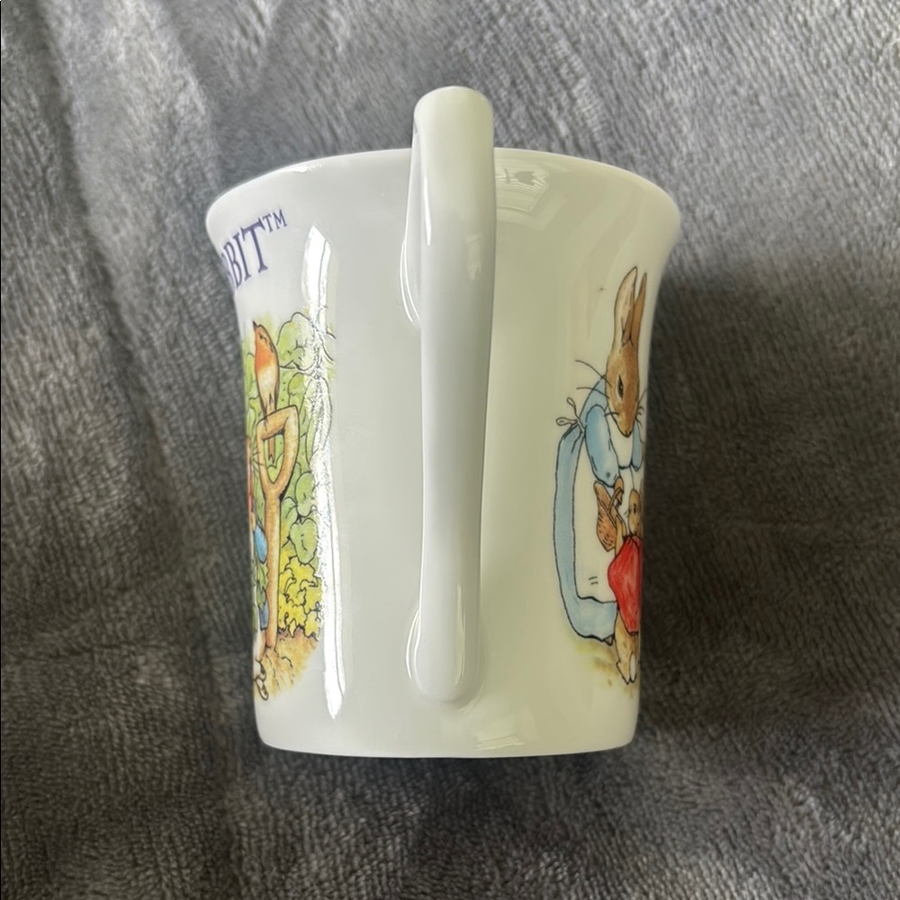 Peter Rabbit Ceramic Mug - Picture 7 of 7